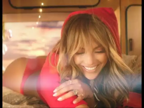 Video: Jennifer Lopez & Bad Bunny – Te Guste